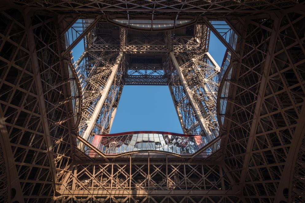 vue du parvis sur le premier étage