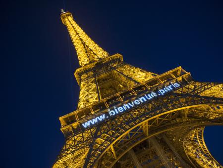 Eiffel Tower by night .paris